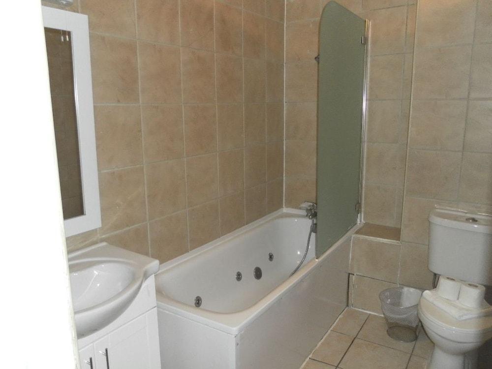 Apartament Access Earls Court Londyn Zewnętrze zdjęcie